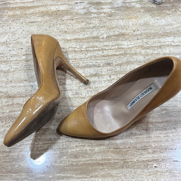 Caramel leather Manolo B’s Size 5.5. Light wear - Picture 2 of 3